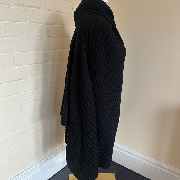 COS Black Ribbed poncho - Picture 2 of 6